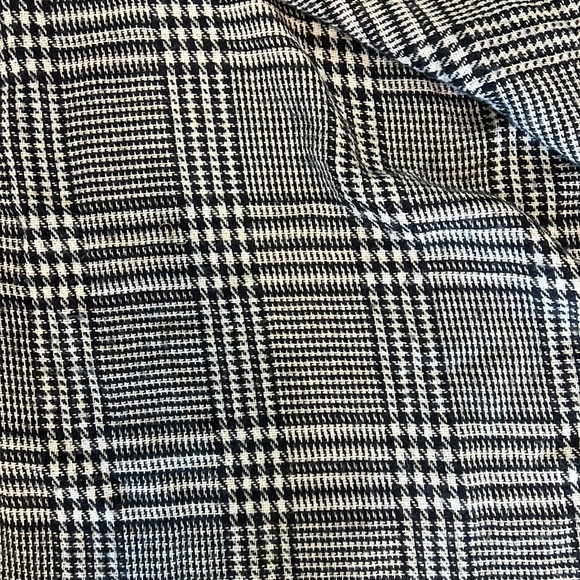 Woolrich Reservable Shrug - Picture 4 of 4